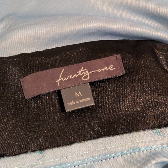 Forever 21 Chiffon Sleeveless Dress with Tie Belt - Picture 6 of 8